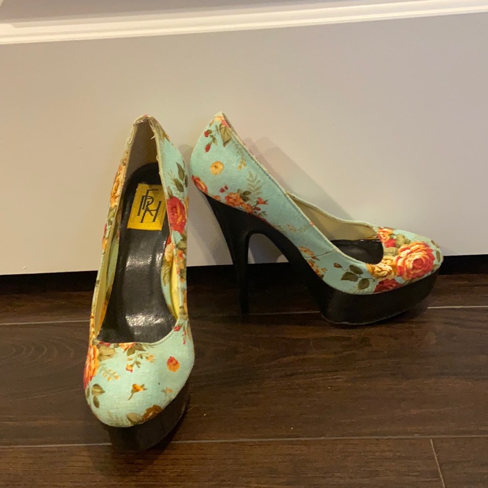 Blue floral heels